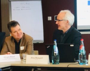 Jürgen Dusel im Gespräch mit Jörg Bungart von der BAG UB.