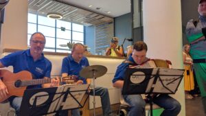Musiker der Musikschule Fürth sorgen für die musikalische Begleitung der InkluJob Mittelfranken.